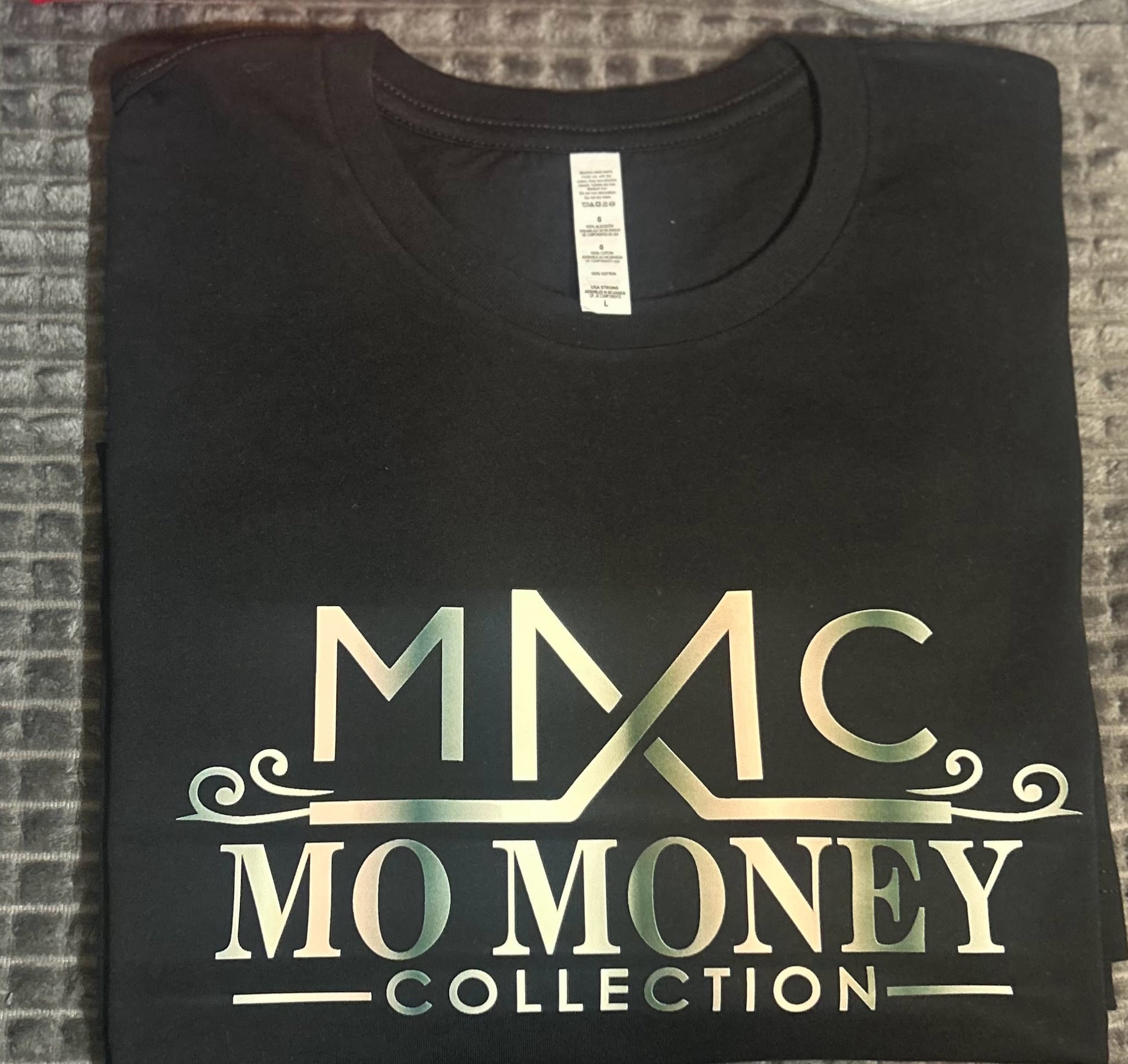 Mo Money Collection T-Shirt - Large